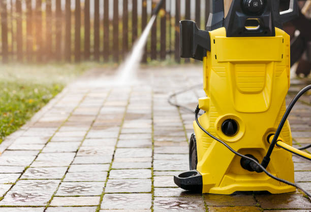 Best Animal Enclosure Cleaning  in Tri City, OR